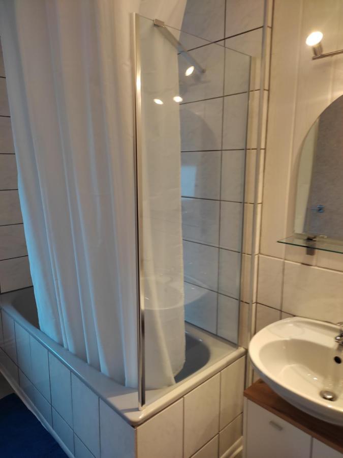 Privatunterkunft Gästezimmer Boxenstopp Veitsbronn