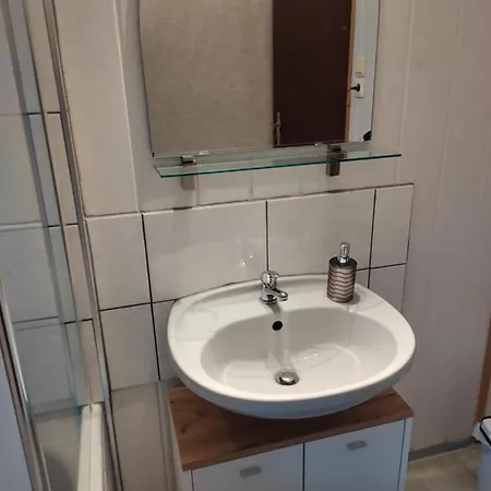 Gaestezimmer Boxenstopp Veitsbronn Экстерьер фото