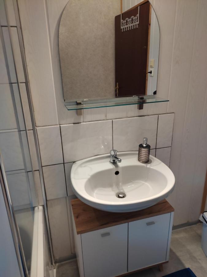 Gästezimmer Boxenstopp Privatunterkunft *